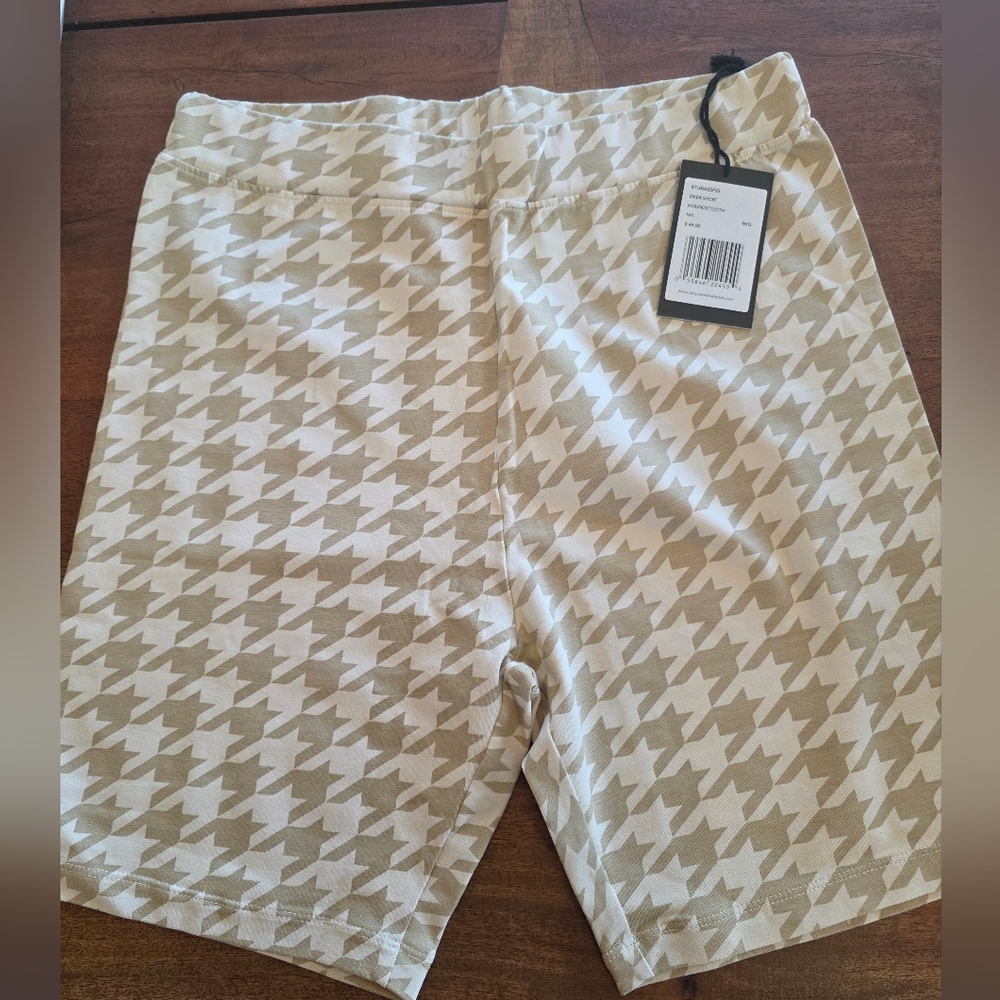 Brunette The Label Houndstooth Biker Shorts in Beige and Cream
